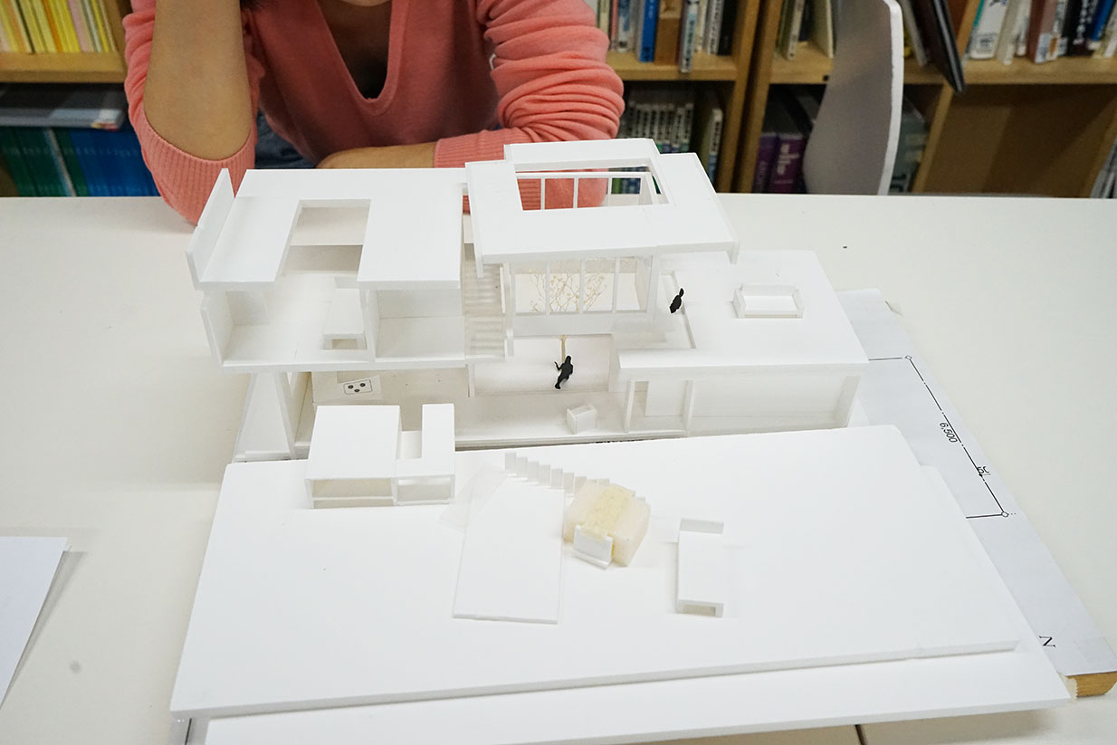 建築学生　模型